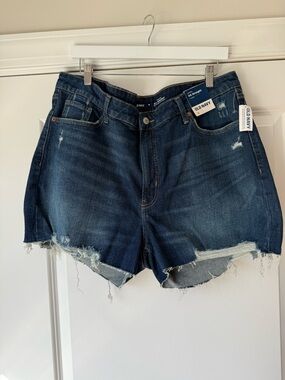 NWT Old Navy OG Straight Distresses Denim Shorts / Jean Shorts, Size 18